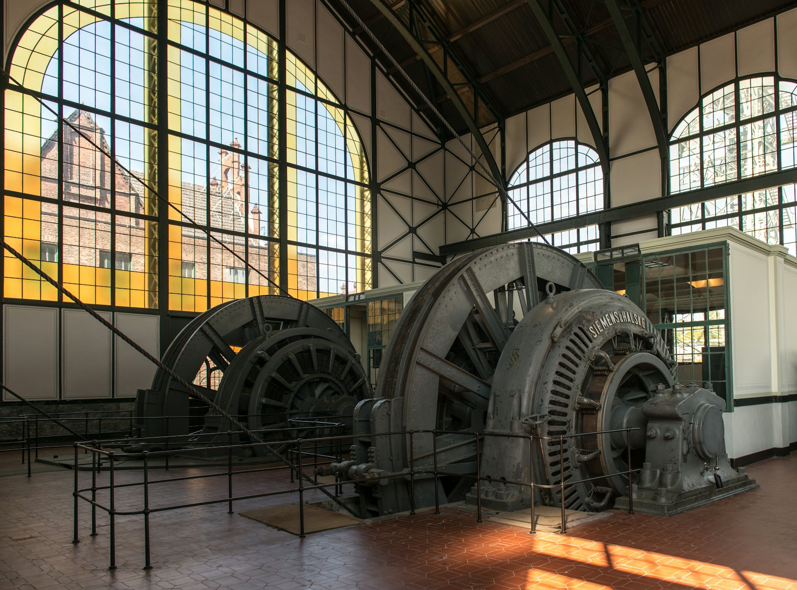 Historische Maschine in der Zeche Zollern